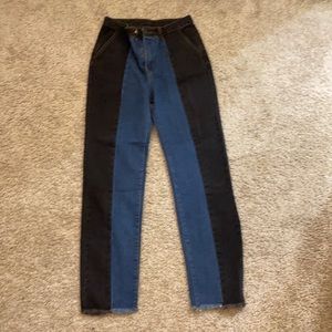 Two-Tone Pocket Side Mom Jeans